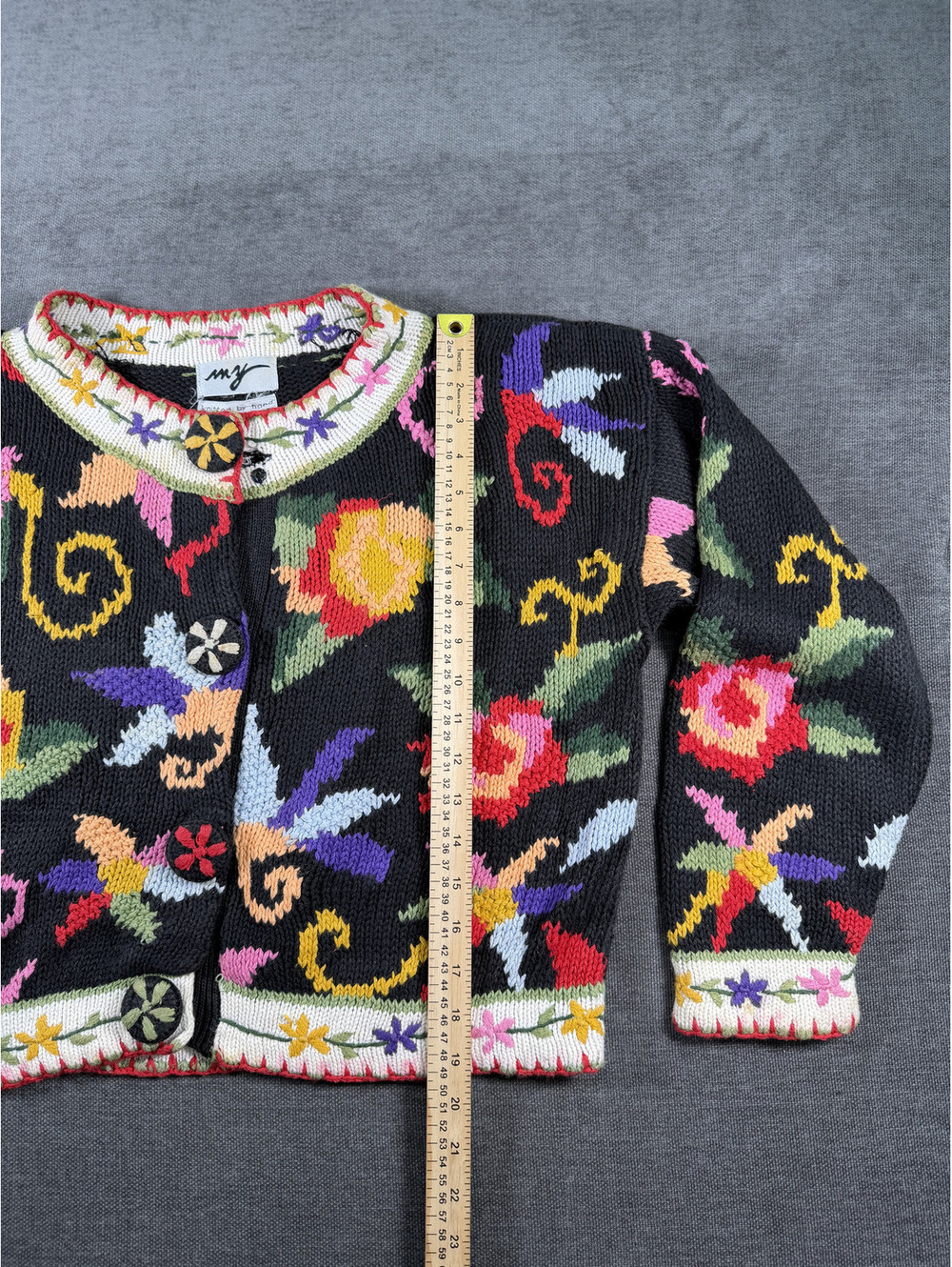 myz Hand Knitted Floral Pattern Cardigan Sweater Size L - Picture 2 of 4